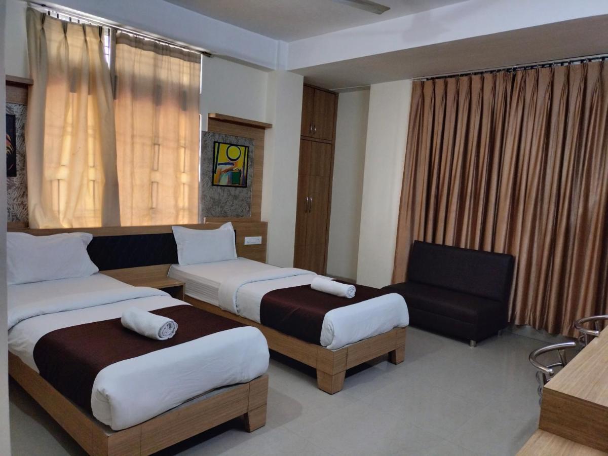Hotel Jaysha Guwahati Exteriör bild