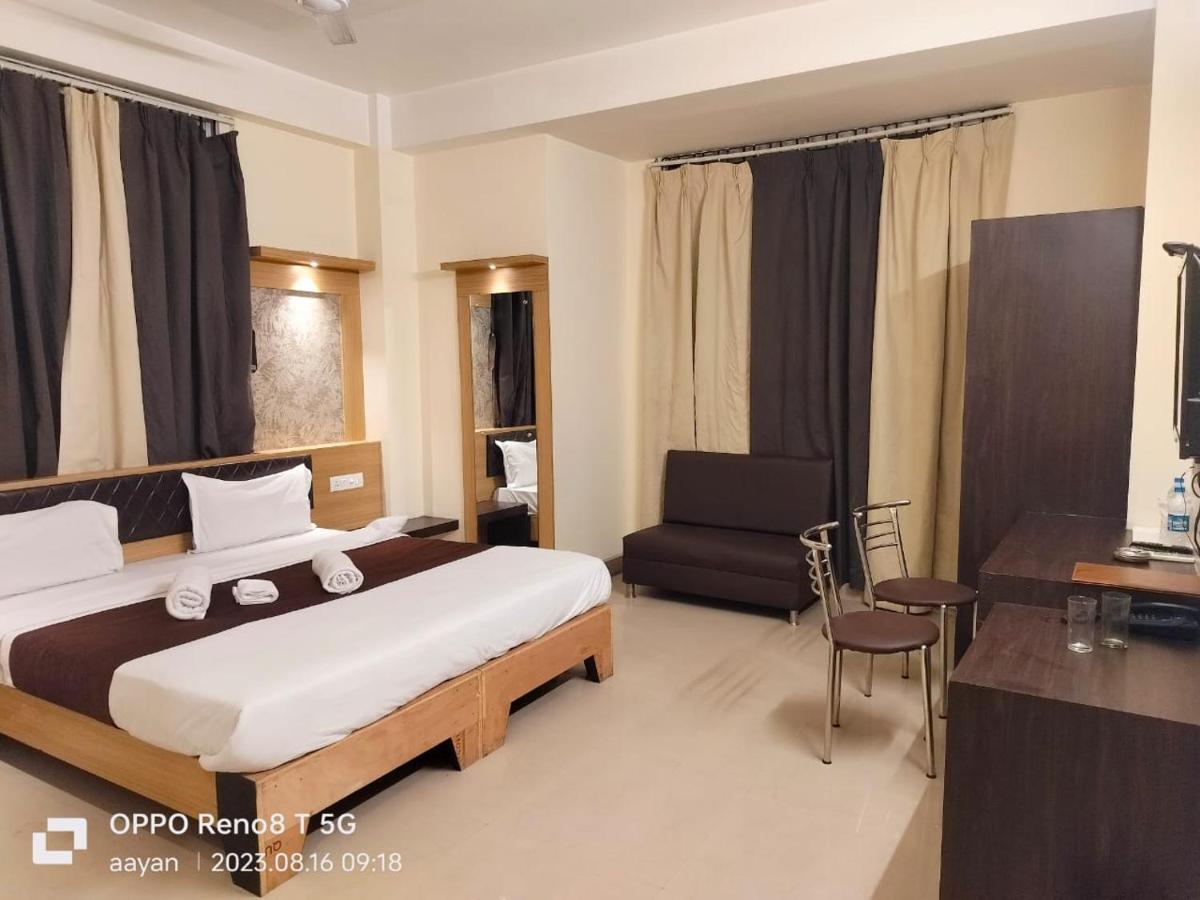 Hotel Jaysha Guwahati Exteriör bild