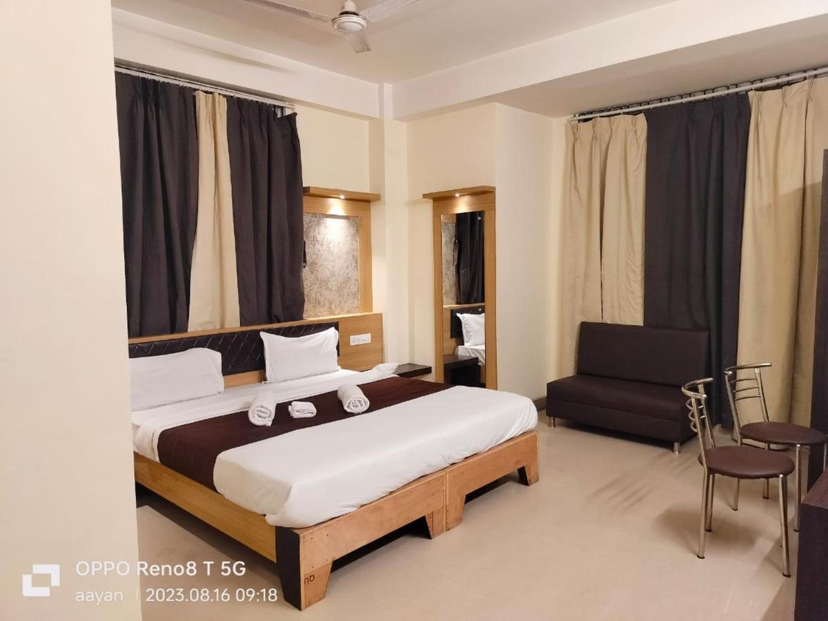 Hotel Jaysha Guwahati Exteriör bild