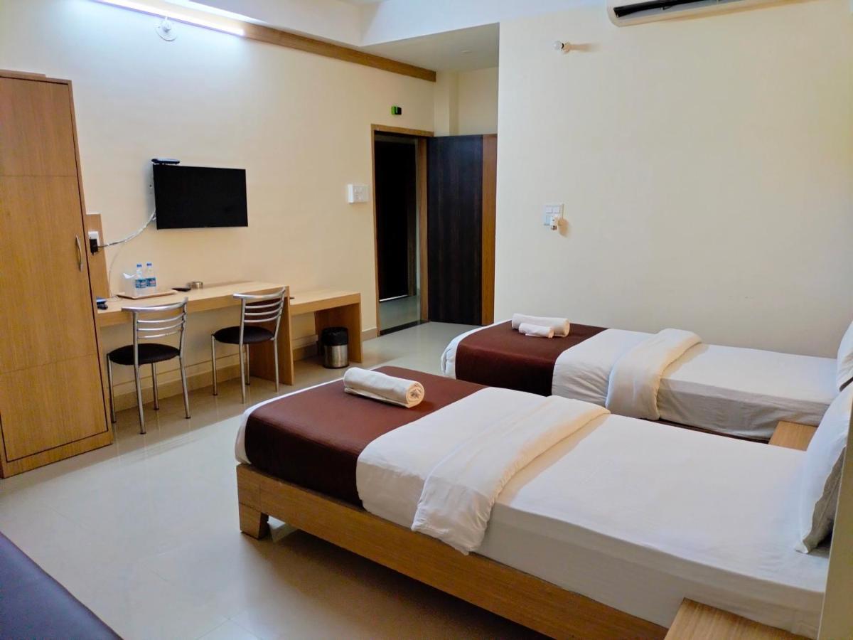 Hotel Jaysha Guwahati Exteriör bild